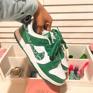 PAISLEY DUNKS